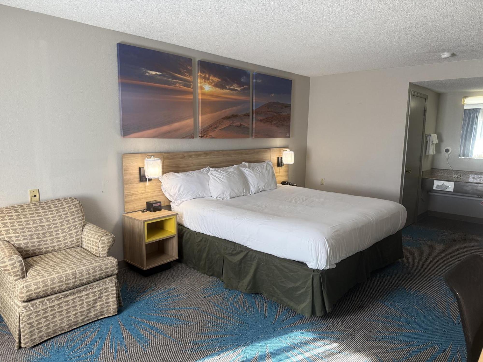 Days Inn By Wyndham Hannibal Bagian luar foto